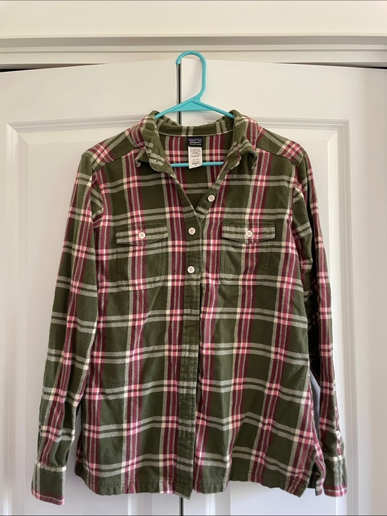 Patagonia Tops - Patagonia Organic Cotton Flannel Shirt
